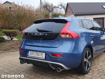 Volvo V40 D2 Drive-E R-Design Momentum