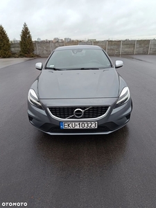 Volvo V40 D3 Drive-E R-Design Momentum