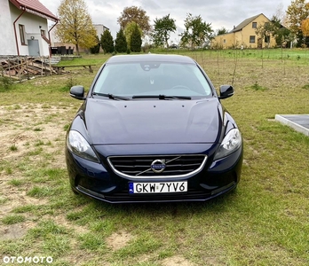 Volvo V40 T2