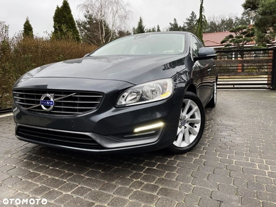 Volvo V60 D2 Momentum