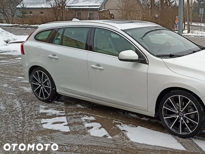 Volvo V60 T5 Drive-E Momentum