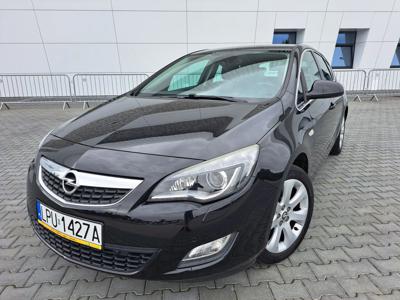 Używane Opel Astra - 29 900 PLN, 165 401 km, 2011