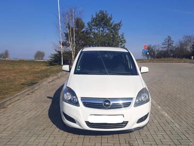 Używane Opel Zafira - 18 900 PLN, 216 081 km, 2010