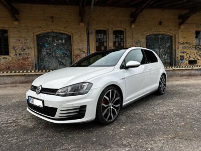 Używane Volkswagen Golf - 69 900 PLN, 117 647 km, 2015