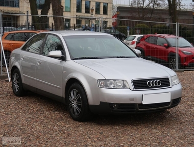 Audi A4 II (B6) , HAK, Klimatronic, El. szyby