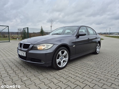 BMW Seria 3 320i