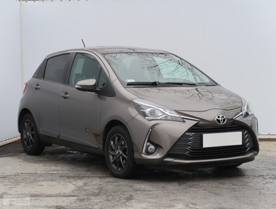 Toyota Yaris III , Salon Polska, Serwis ASO, Klima, Tempomat