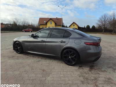 Alfa Romeo Giulia II Sedan Facelifting 2.0 Turbo 280KM 2020