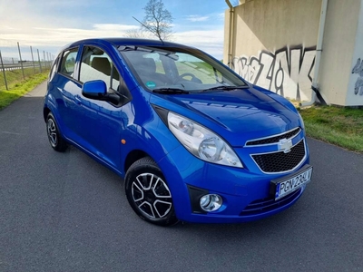 Chevrolet Spark II Hatchback 1.0L DOHC 68KM 2011