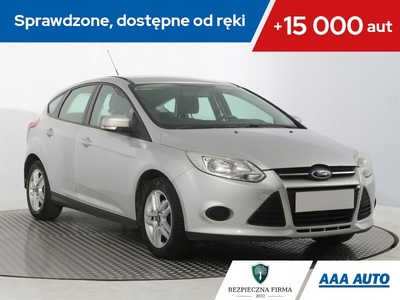 Ford Focus III Hatchback 5d 1.6 Duratec 105KM 2012