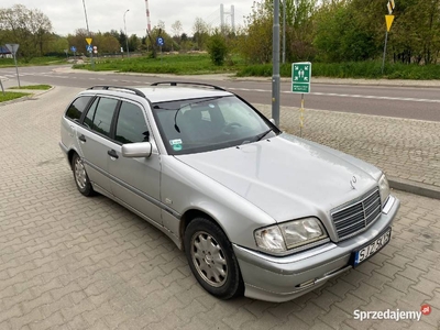 Mercedes C180 , 1,8+gaz automat dobry stan