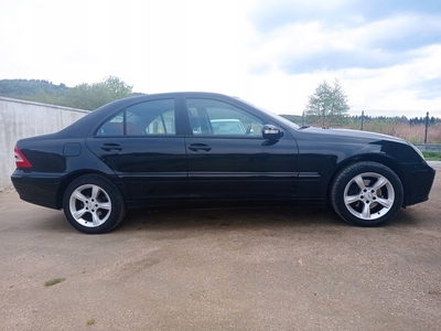 Mercedes Klasa C W203 Sedan W203 1.8 (C 180 Kompressor) 143KM 2007