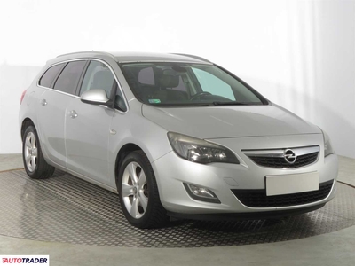 Opel Astra 1.7 123 KM 2011r. (Piaseczno)