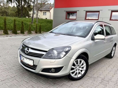 Opel Astra H Kombi 1.8 ECOTEC 140KM 2008