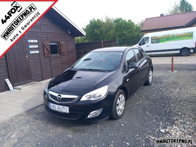 Opel Astra J Hatchback 5d 1.4 Twinport ECOTEC 100KM 2011