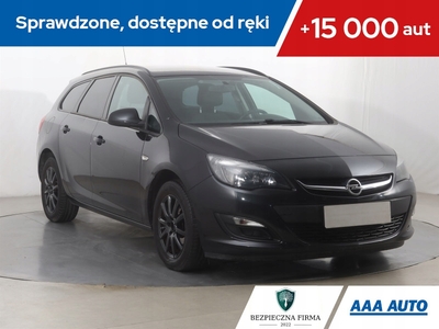 Opel Astra J Sedan 1.6 Twinport ECOTEC 115KM 2016