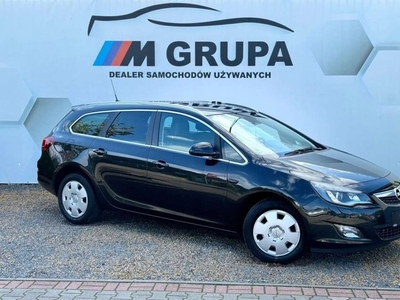 Opel Astra J Sports Tourer 1.4 Turbo ECOTEC 140KM 2012