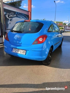 Opel Corsa w ładnym kolorze (opc niebieski)
