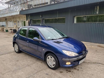 Peugeot 206 Hatchback 1.4 HDi 70KM 2004