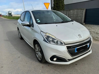 Peugeot 208 I Hatchback 5d Facelifting 1.6 BlueHDi 100KM 2016