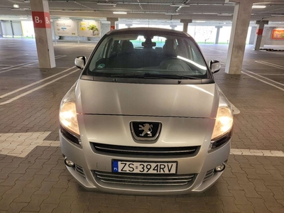 Peugeot 5008 I Minivan 1.6 VTi 120KM 2011