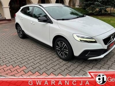 Volvo V40 II Hatchback Facelifting 2.0 D2 120KM 2018