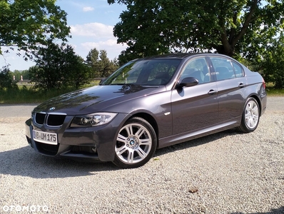 BMW Seria 3 320i