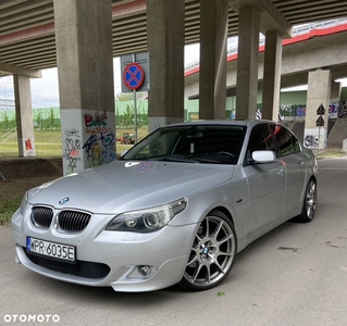 BMW Seria 5 545i