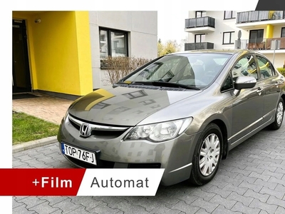 Honda Civic VIII Sedan 1.8 i-VTEC 140KM 2007