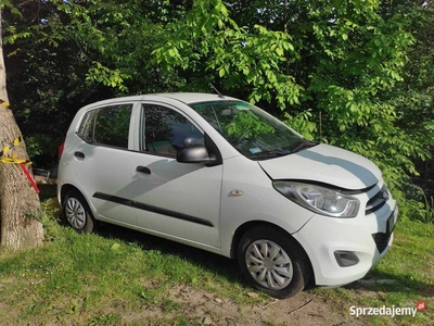 Hyundai I 10 uszkodzony, po kolizji