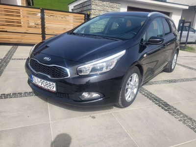 Kia Ceed II Kombi 1.6 CRDi 110KM 2012