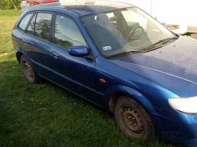 Mazda 323F benz. Na części Kompletna