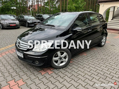 Mercedes B 180 Bixenony Półskóry Czujniki parkowania przód/tył Salon Polsk…