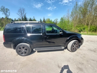 Nissan Pathfinder 2.5 D LE EU5