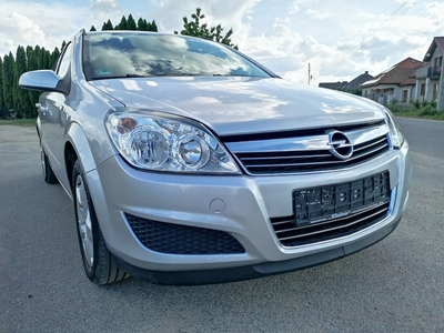 Opel Astra H Kombi 1.6 ECOTEC 115KM 2008