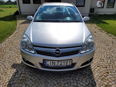 Opel Astra J 2009