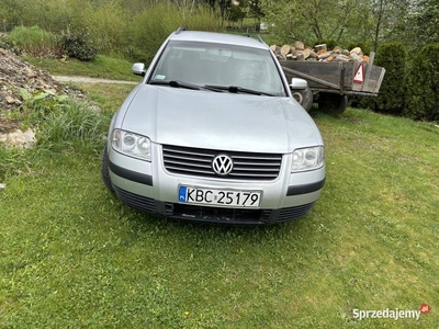 Passat b5 Fl sprzedam za 4500 beż negocjacji