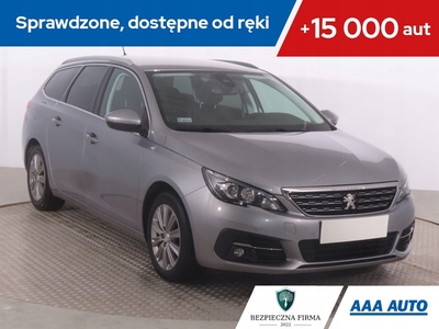 Peugeot 308 II SW Facelifting 1.2 PureTech 130KM 2021