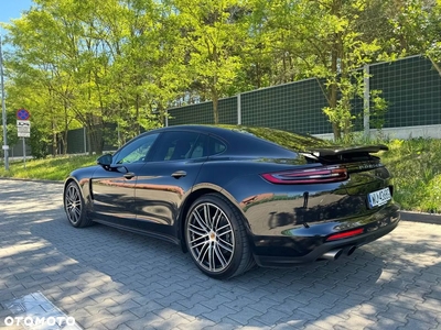 Porsche Panamera 4