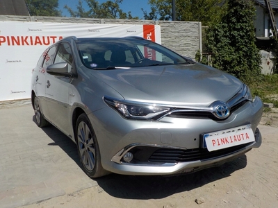 Toyota Auris II 2015