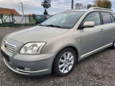 Toyota Avensis II 2004