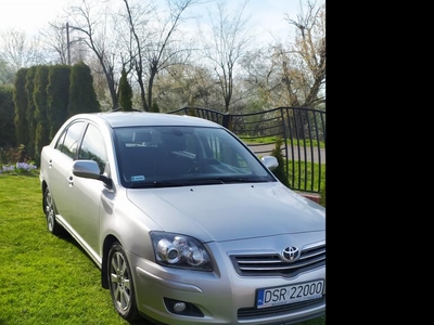 TOYOTA AVENSIS LIFTBACK