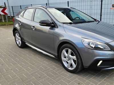 Volvo V40 II Cross Country 2.0 D3 DRIVE-E 150KM 2016