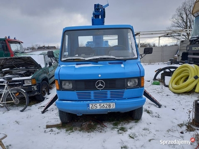 Zwyżka 18m mercedez benz kaczka 310 kategorja b