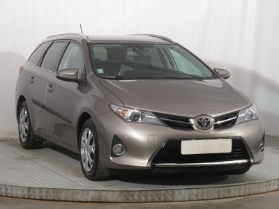 Toyota Auris 2017 Hybrid 68722km Kombi