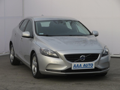 Volvo V40 2017 2.0 D3 117393km Hatchback