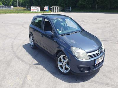 Opel Astra 2.0 Turbo 200 KM