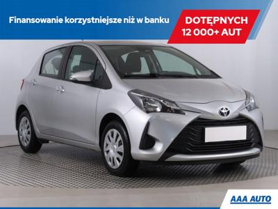 Toyota Yaris III Hatchback 5d Facelifting 2017 1.5 Dual VVT-iE 111KM 2019