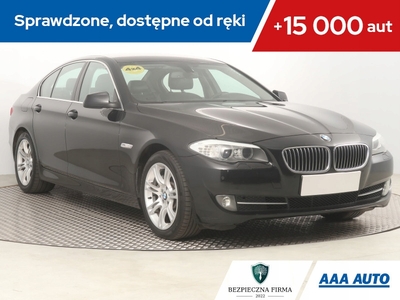 BMW Seria 5 F10-F11 Limuzyna 525d 218KM 2012