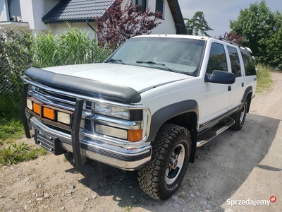 CHEVROLET SUBURBAN K 2500 V8 7.4 BENZYNA